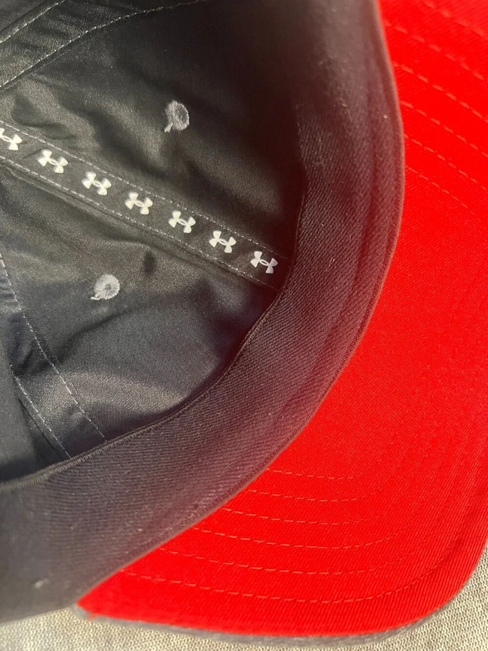 Under Armour Baseball Hat Youth Small Gray Outdoor 6 Panel Sports Fitted Cap